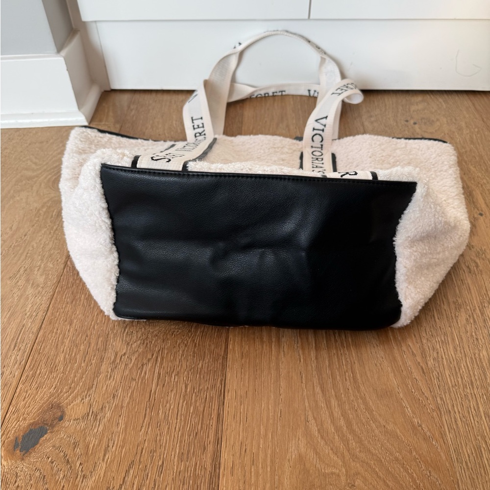 Victoria's Secret Cream Tote with Black Accents - Picture 5 of 5